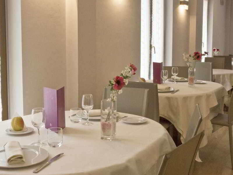 Ayre Hotel Alfonso II Oviedo Restaurant foto